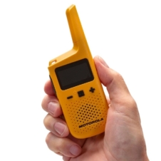 Imagine 13/13 - Motorola Talkabout T72 walkie talkie - with hand holding walkie talkie
