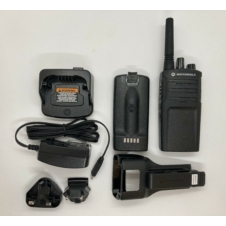 Imagine 4/4 - Motorola XT420 professional PMR446 transceiver