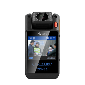 Hytera VM780 PoC kézi adóvevő és testkamera