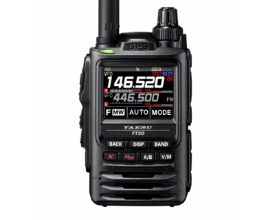 Bemutatjuk a Yaesu új 5W-os kétsávos digitális adóvevőjét – az FT3DE-t!
