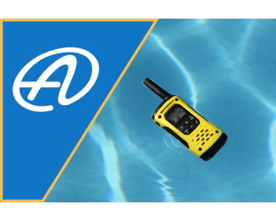 Partenerul de călătorie obligatoriu – aparatul Motorola T92 H2O este stația radio de hit al verii